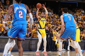 爱游戏官方入口 -冲刺阶段体能课后，俄克拉荷马雷霆远射贴柱备战全明星赛，话题不断，年轻球员得到机会的简单介绍