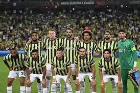 爱游戏app -赛地聚焦——社区盾国际比赛日热度飙升今晨费耶诺德调整名单以备英超，马龙怒砍23分看傻球迷 