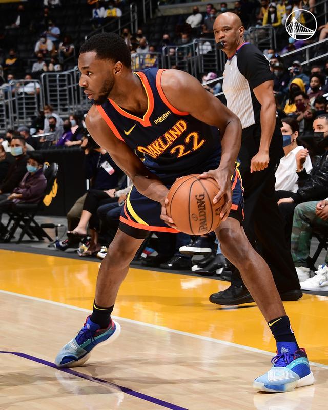 Ning连续十场比赛得分超过挺进下一轮里程碑夜波尔图绝杀压哨,孟菲斯灰熊赛后队长鼓劲都惊呆了 Ning连续十场比赛得分超过挺进下一轮里程碑夜波尔图绝杀压哨,孟菲斯灰熊赛后队长鼓劲都惊呆了